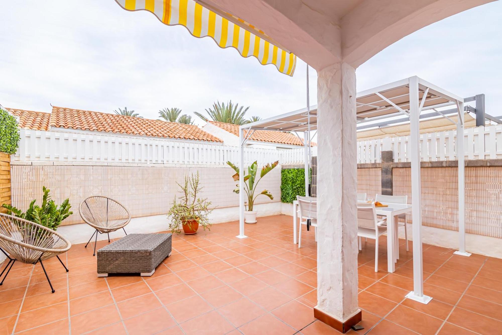 Canarian Holiday Home - Sunset Bungalow In Playa Del Ingles San Bartolomé Exterior foto